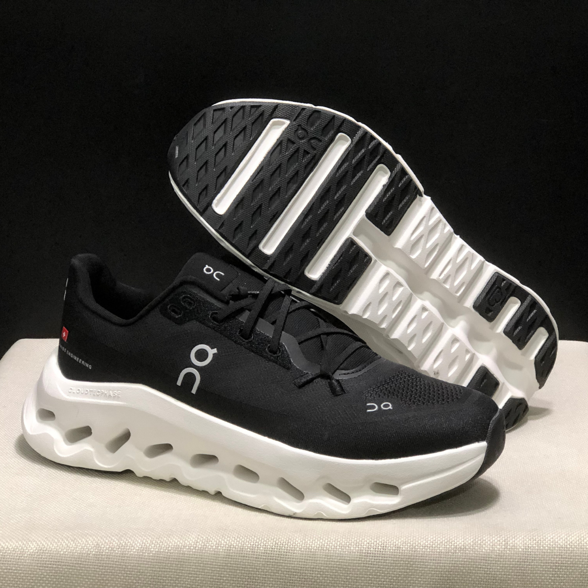 Basket ON Running Cloudtilt Duo Noir — Chaussure Sport CloudTec