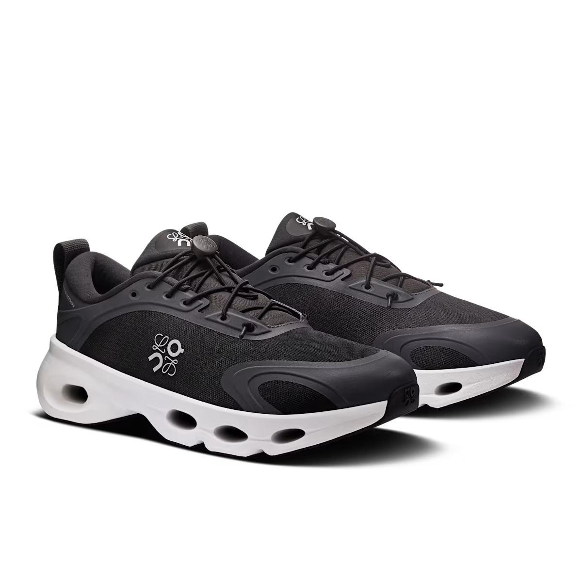 Sneaker Loewe x ON Cloudsolo Noir Blanc — Chaussure Luxe Running