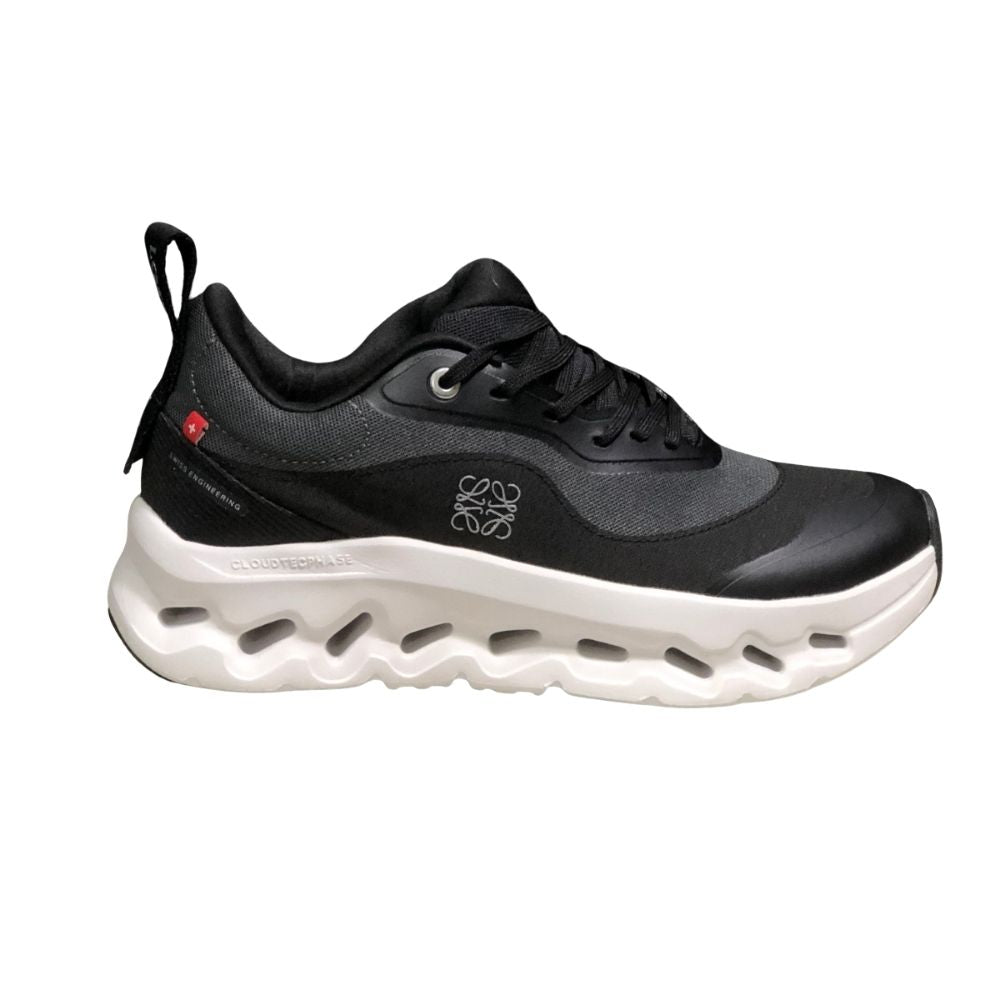 Sneaker Loewe x ON Cloudtilt Noir Blanc — Chaussure Luxe Running