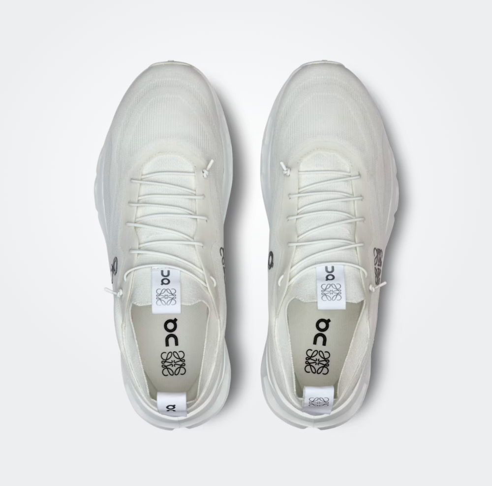 Sneaker Loewe x ON Cloudtilt Blanche — Chaussure Luxe Running