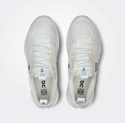 Sneaker Loewe x ON Cloudtilt Blanche — Chaussure Luxe Running
