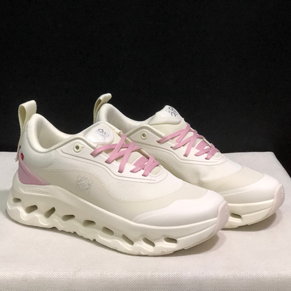 Sneaker Loewe x ON Cloudtilt Rose Clair — Chaussure Luxe Running