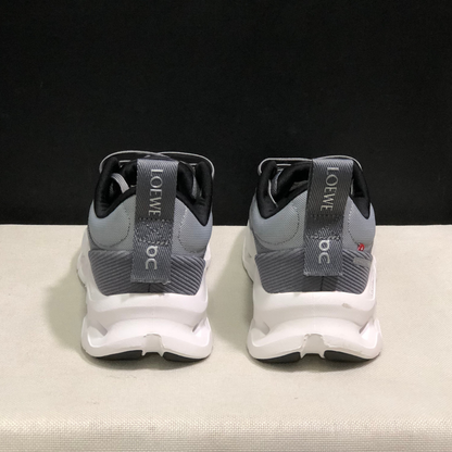 Sneaker Loewe x ON Cloudtilt Gris — Chaussure Luxe Running