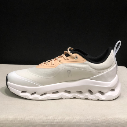 Sneaker Loewe x ON Cloudtilt Beige — Chaussure Luxe Running