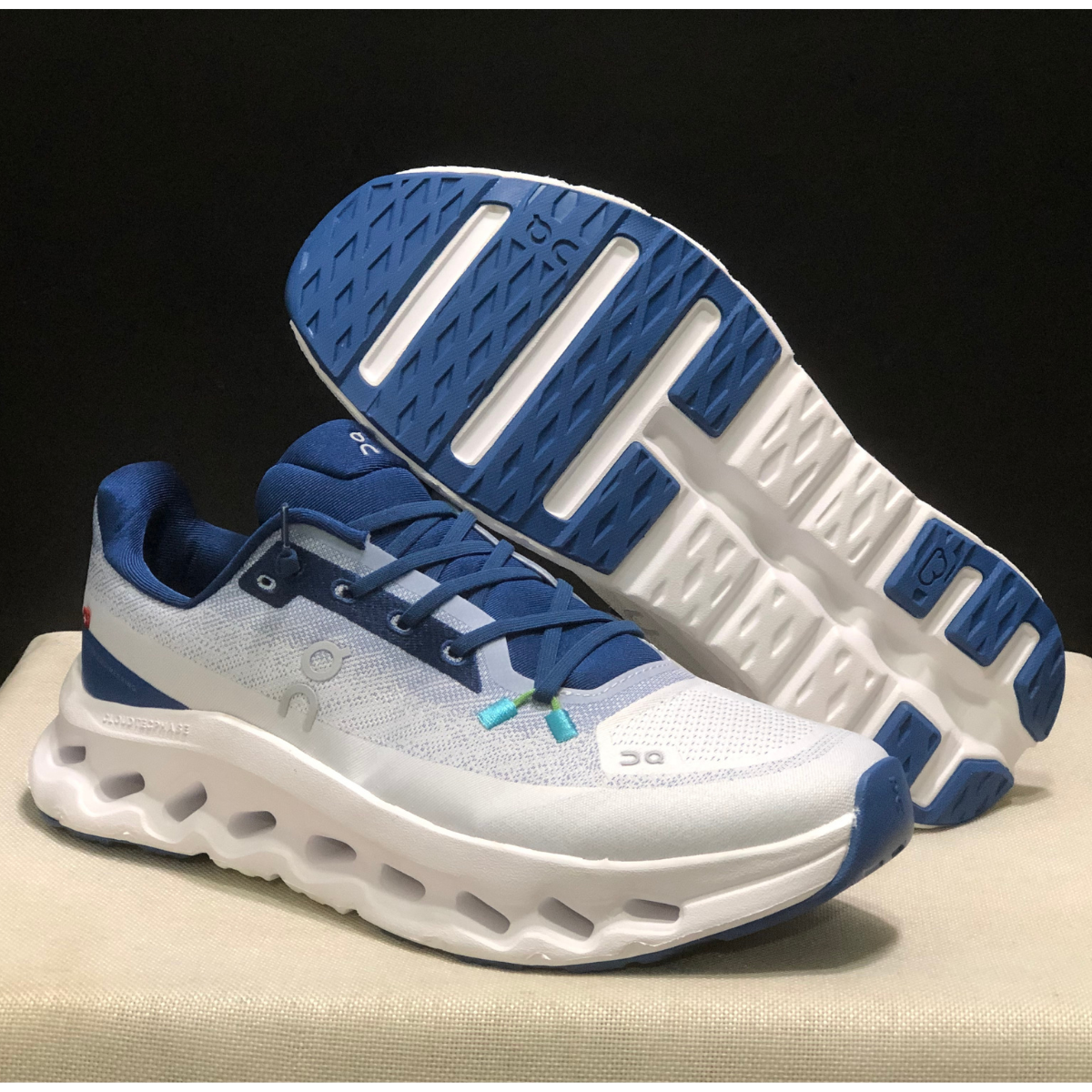 Basket ON Running Cloudtilt Blue Whale — Chaussure Sport CloudTec