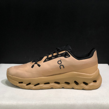 Basket ON Running Cloudtilt Biscuit — Chaussure Sport CloudTec
