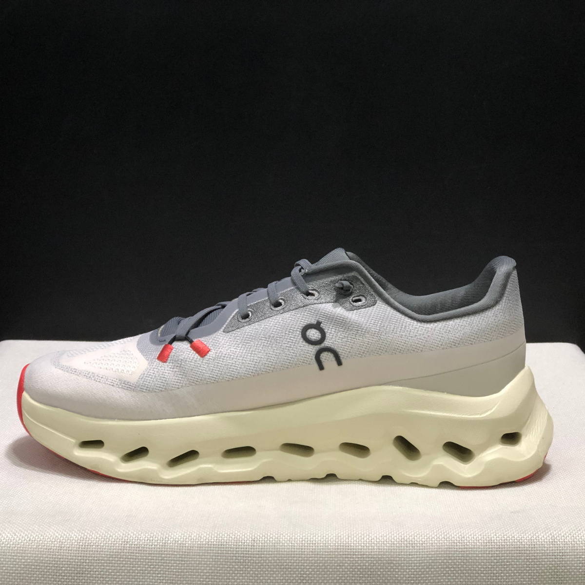 Basket ON Running Cloudtilt Volcano Rock — Chaussure Sport CloudTec