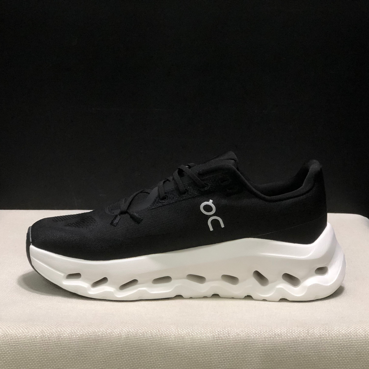 Basket ON Running Cloudtilt Duo Noir — Chaussure Sport CloudTec