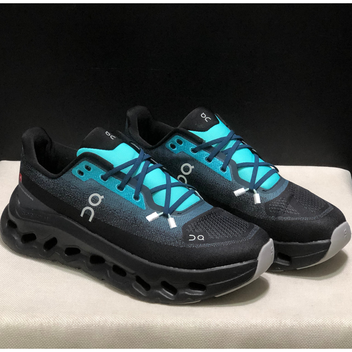 Basket ON Running Cloudtilt Kaiju — Chaussure Sport CloudTec
