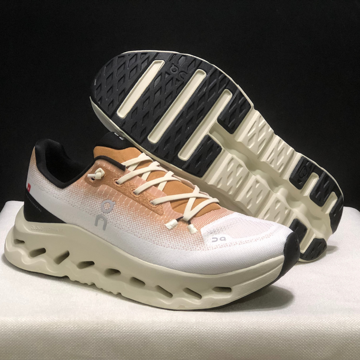 Basket ON Running Cloudtilt Sunset — Chaussure Sport CloudTec