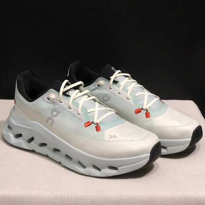 Basket ON Running Cloudtilt Mineral Ivory — Chaussure Sport CloudTec