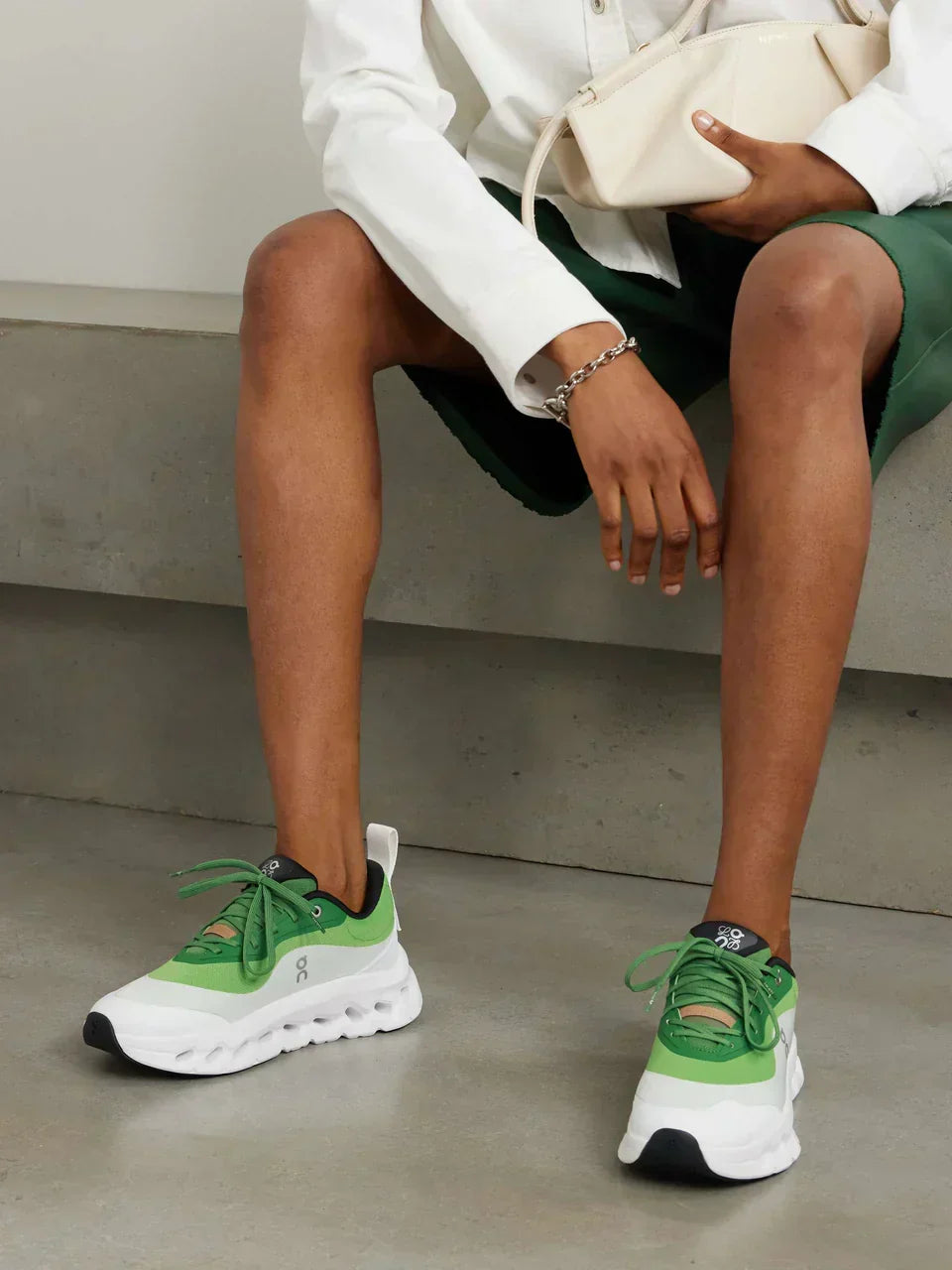 Sneaker Loewe x ON Cloudtilt Vert — Chaussure Luxe Running