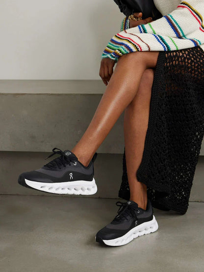 Sneaker Loewe x ON Cloudtilt Noir Blanc — Chaussure Luxe Running