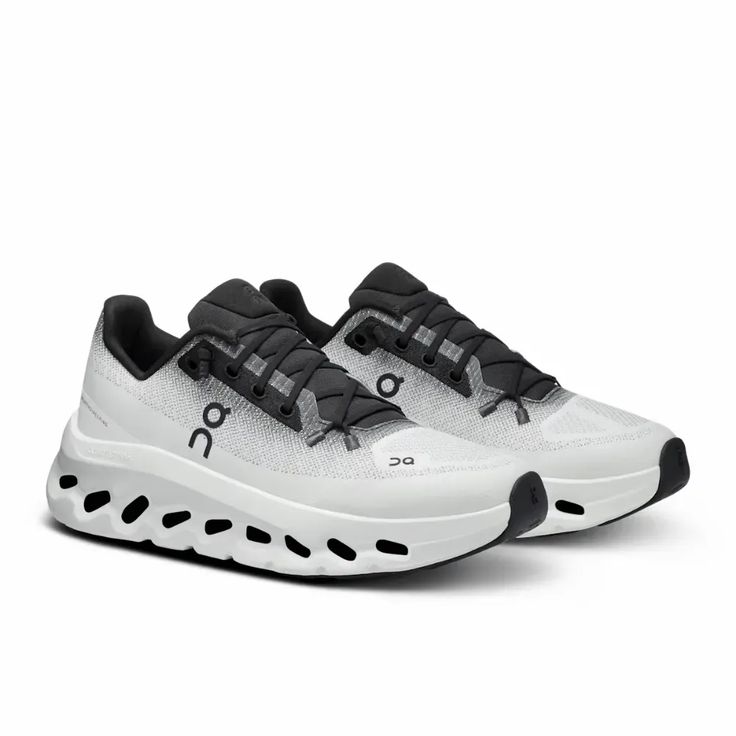 Basket ON Running Cloudtilt Noir Ivoire — Chaussure Sport CloudTec