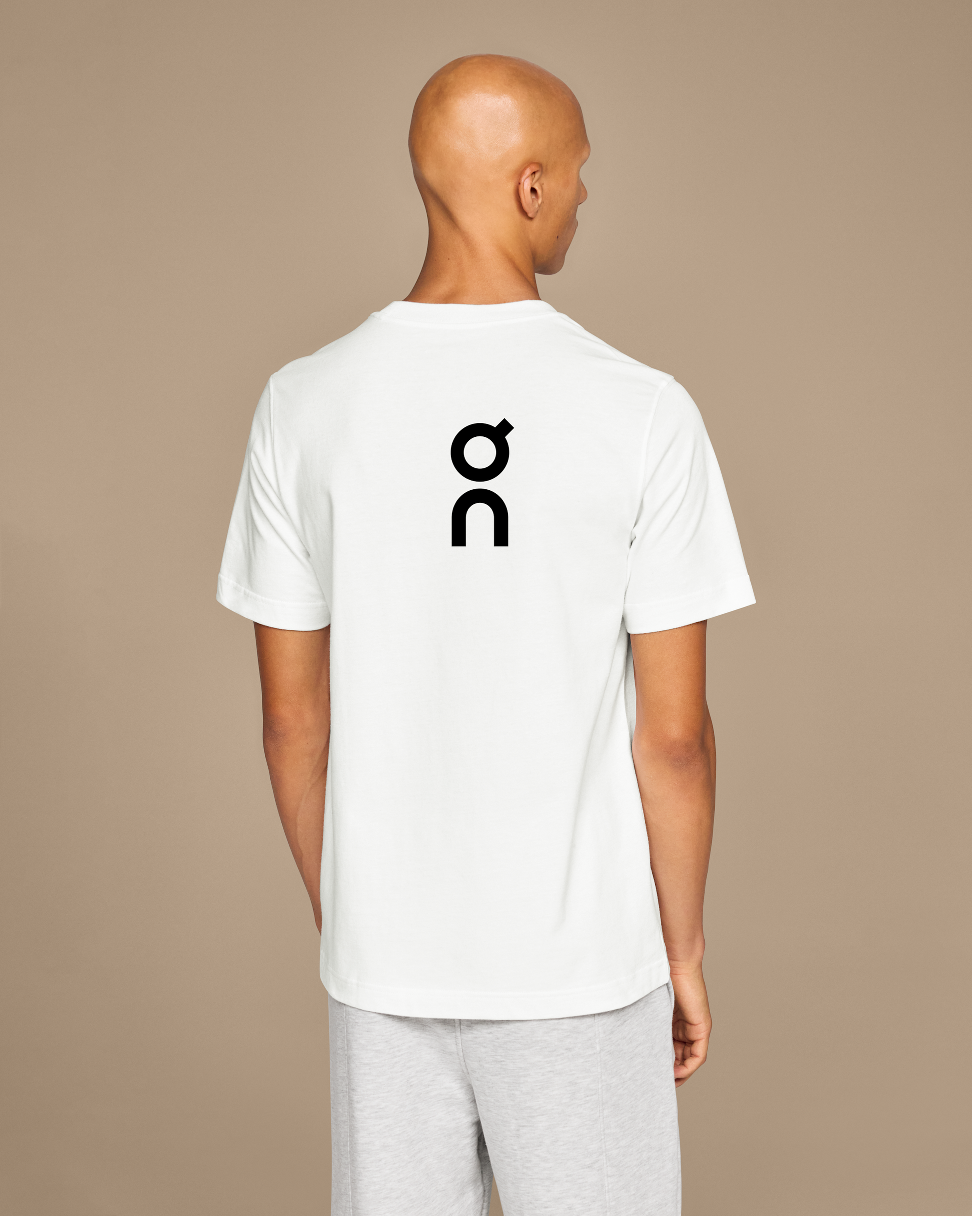 T-Shirt Club ON Running Performance — Vêtement Running Sport